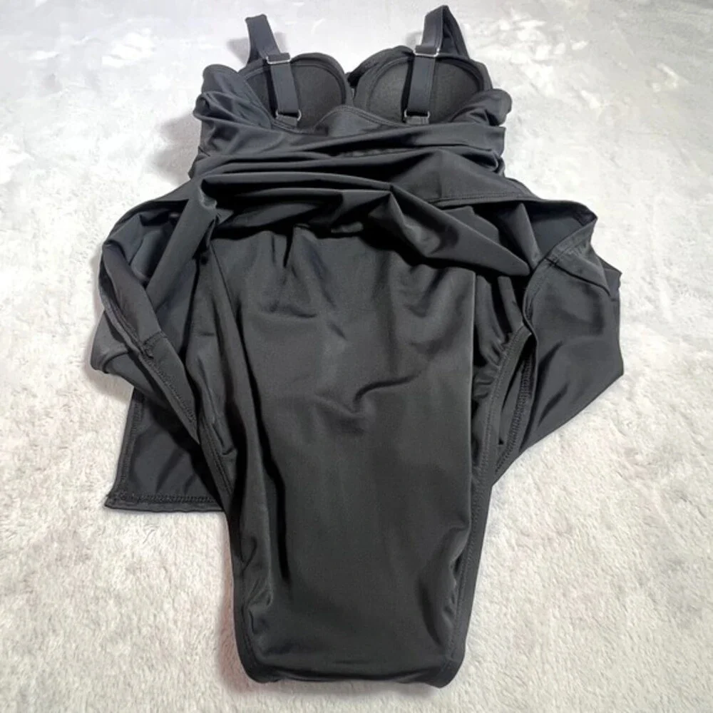 D&Co Beach Swimsuit Womens 4‎ Black One Piece Ruched V Neck Swim Dress Summer